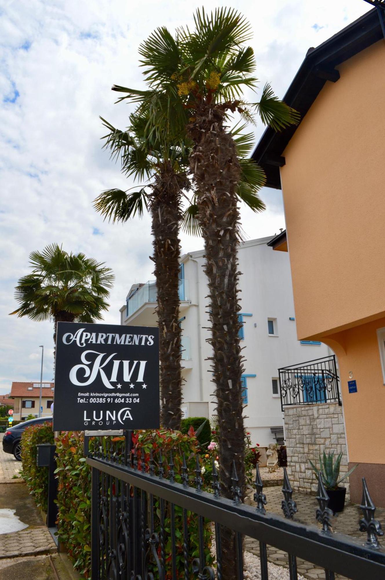 Apartments Kivi Novigrad  Екстер'єр фото